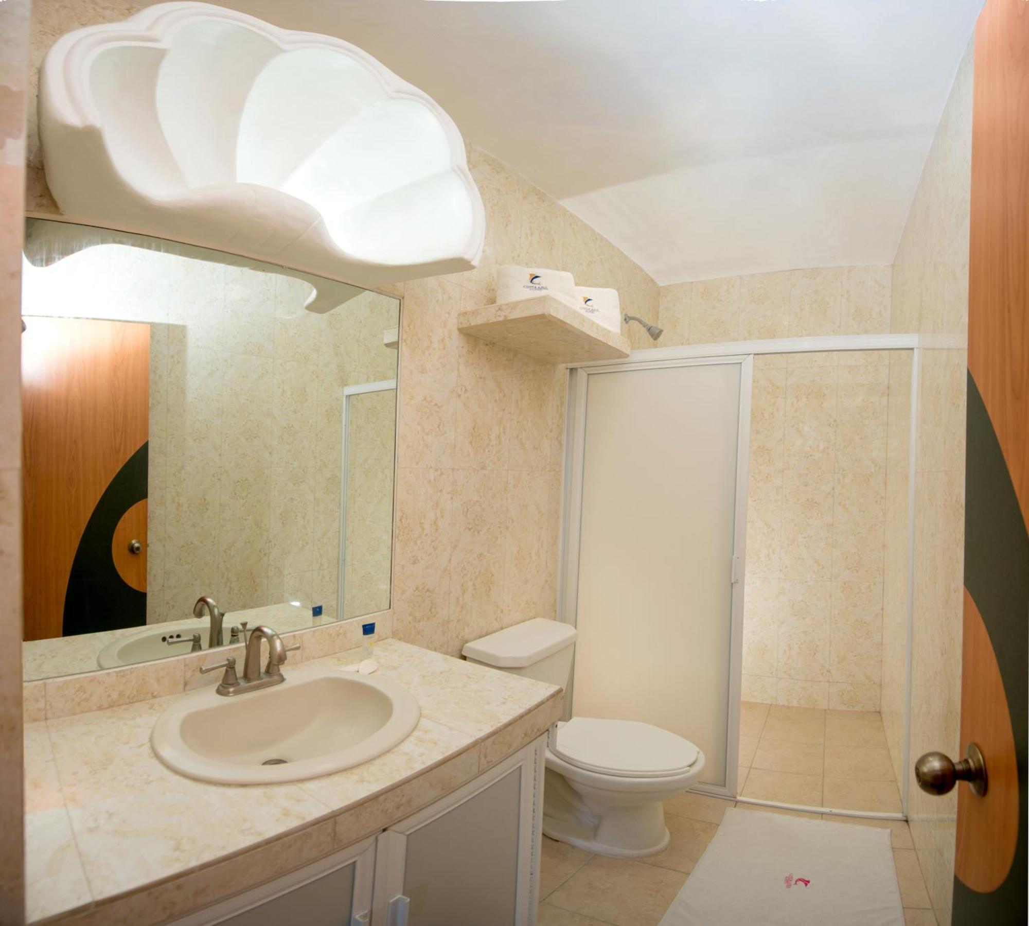 Quarto Duplo com 2 Camas de Casal
